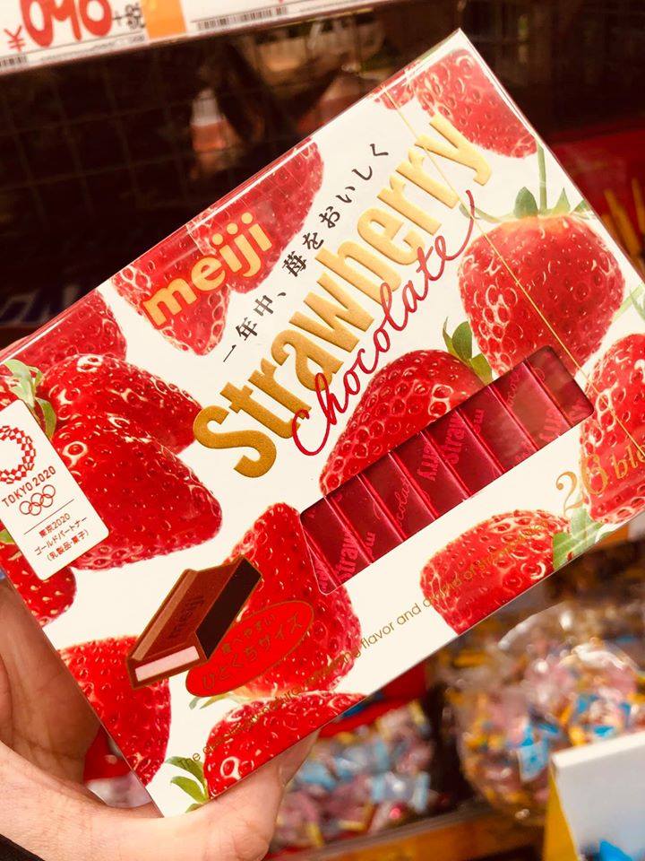 Meiji Strawberry Chocolate (26pcs)