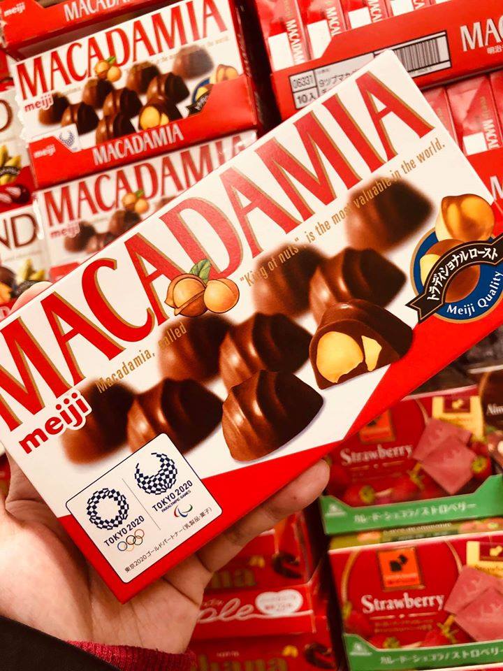 Meiji Macadamia Chocolate